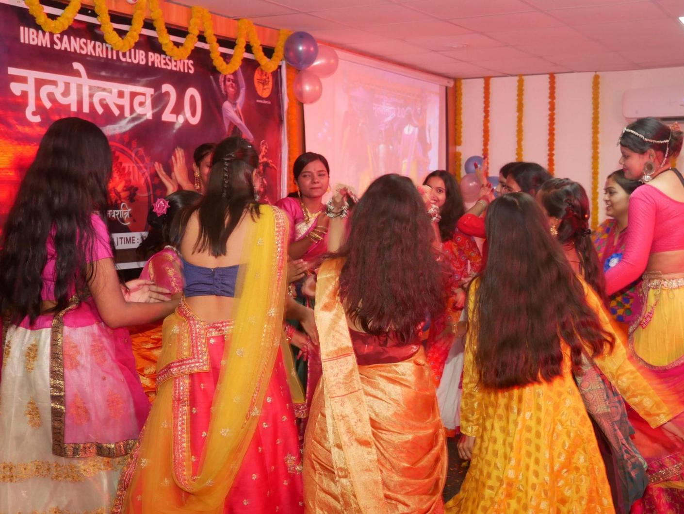 नृत्योत्सव 2.0 - Navratri Dance Competition at IIBM Patna